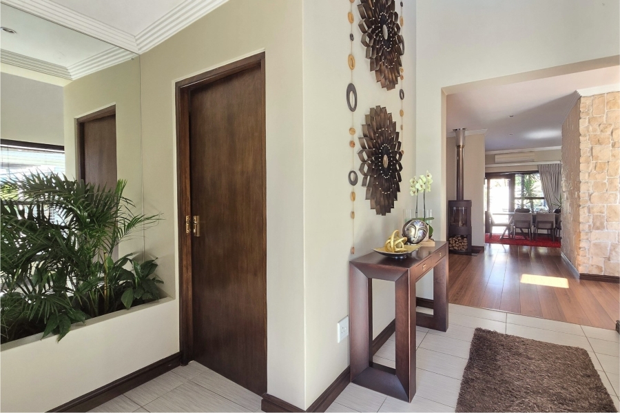 3 Bedroom Property for Sale in Graanendal Western Cape